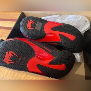 Men boxing shoes